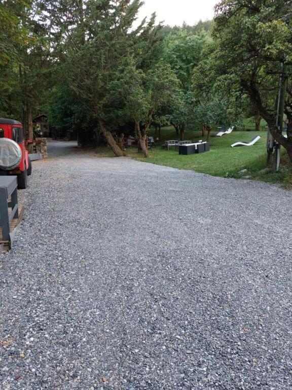 Hotel & Restaurant Le Chalvet Embrun Eksteriør bilde